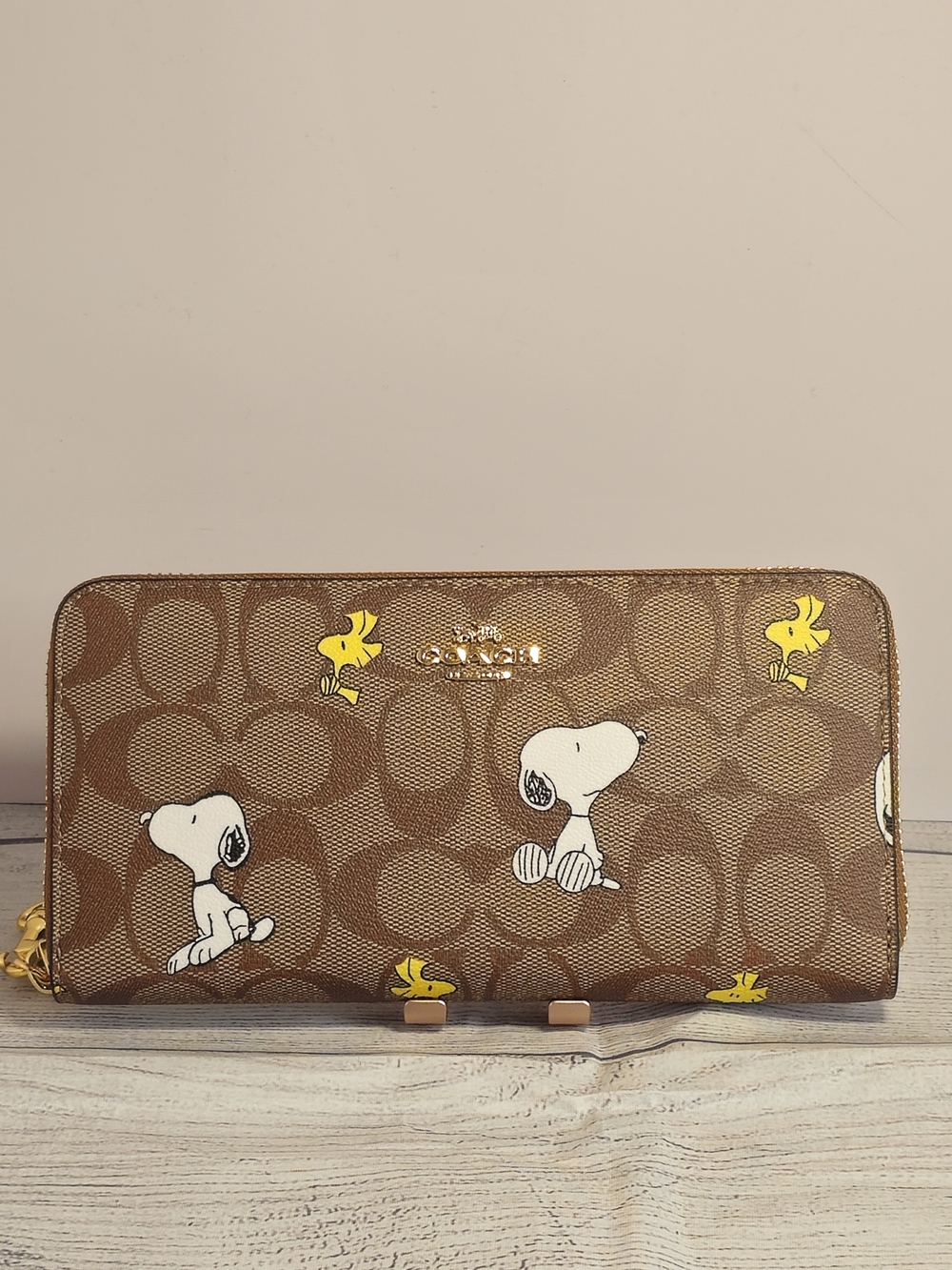 NWOT Coach x Peanuts Long Zip Around Wallet